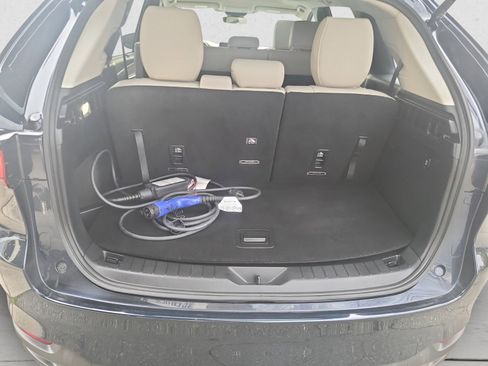 Used 2024 MAZDA CX-90 Plug-In Hybrid w/ Preferred image 21