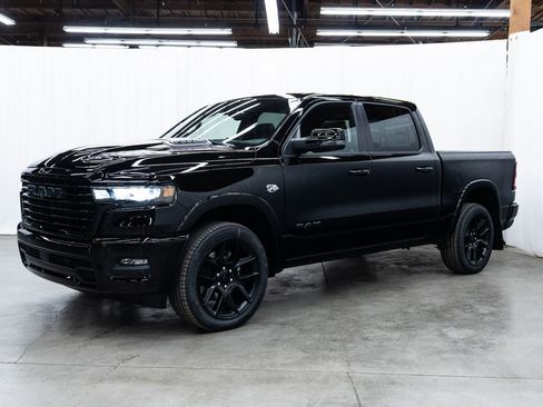 New 2026 RAM 1500 Laramie AWD/4WD image 3