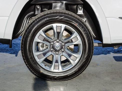 Used 2024 RAM 1500 Limited w/ Body Color Bumper Group AWD/4WD image 12