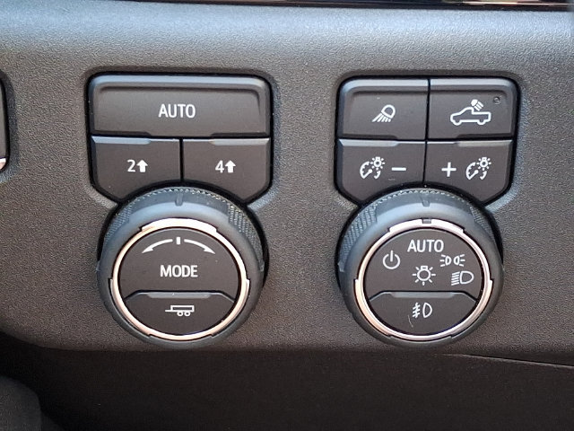 Used 2025 Chevrolet Silverado 1500 RST w/ Convenience Package II AWD/4WD image 26