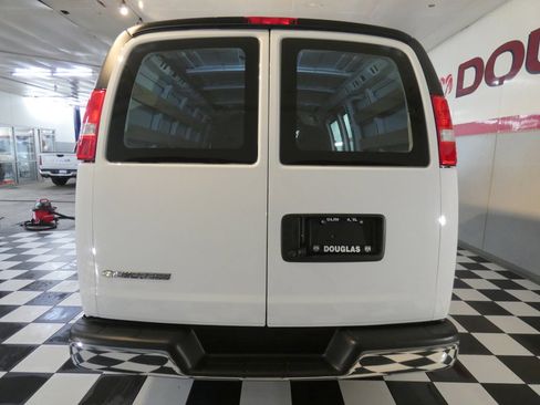 Used 2024 Chevrolet Express 2500 w/ Driver Convenience Package RWD image 5