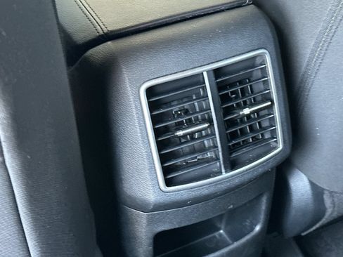 Used 2023 Kia Sportage LX AWD/4WD image 13