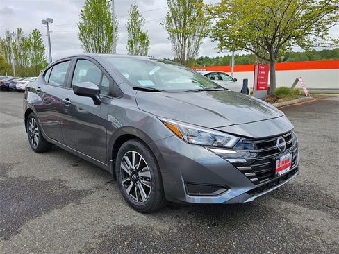 New 2025 Nissan Versa SV w/ Trunk Package image 2