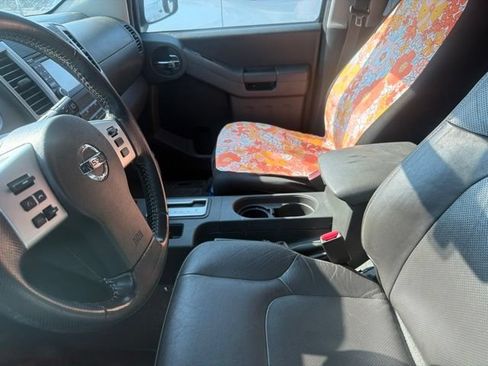 Used 2015 Nissan Xterra PRO-4X w/ Pro-4x Leather Package AWD/4WD image 17