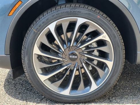 New 2026 Lincoln Aviator Reserve AWD/4WD image 18