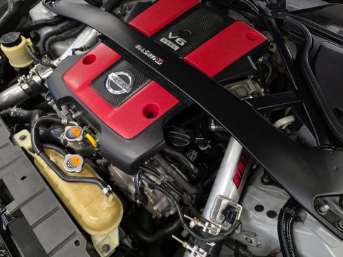 Used 2017 Nissan 370Z NISMO RWD image 35