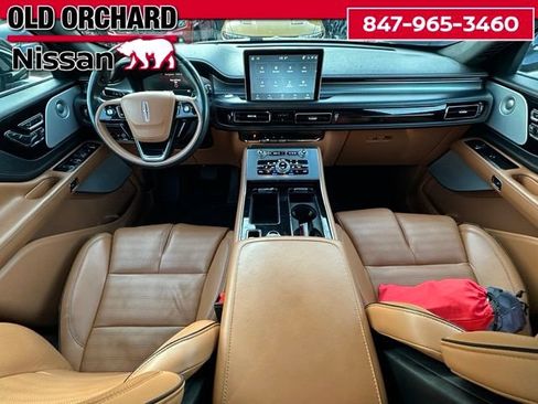 Used 2023 Lincoln Aviator Black Label AWD/4WD image 17