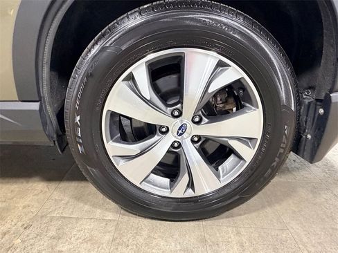 Used 2024 Subaru Ascent Premium image 15