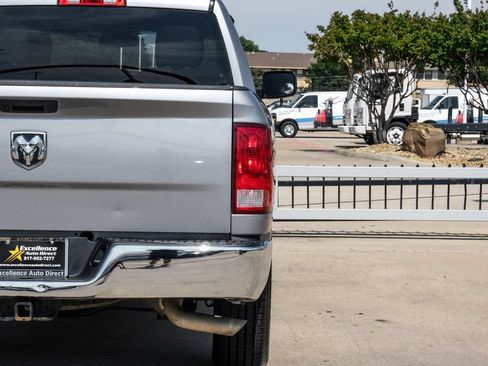 Used 2019 RAM 1500 Tradesman w/ Chrome Plus Package RWD image 40