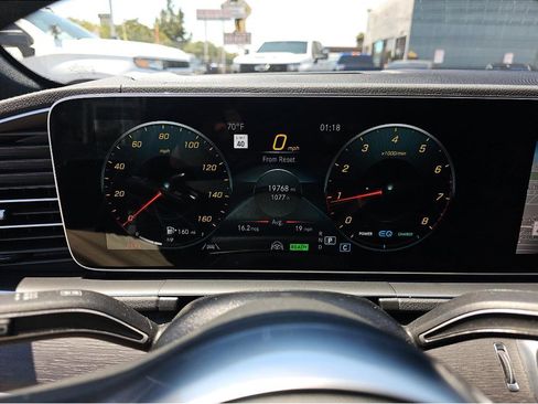 Used 2022 Mercedes-Benz GLS 450 4MATIC image 12