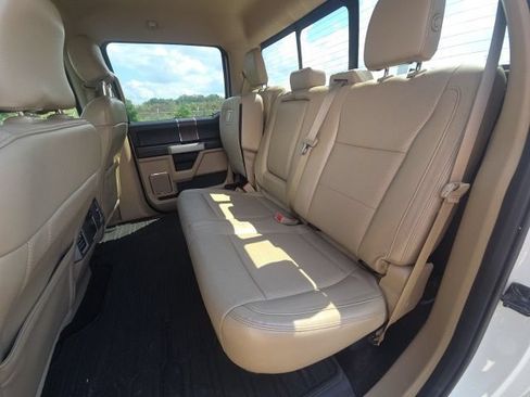 Used 2016 Ford F150 Lariat RWD image 12