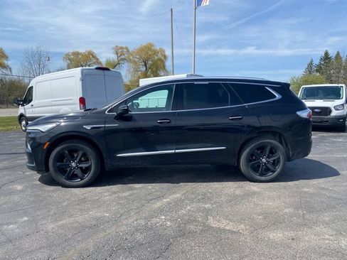 Used 2024 Buick Enclave Essence w/ Sport Touring Edition FWD image 15