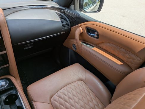 Used 2024 INFINITI QX80 Sensory w/ Cargo Package image 19