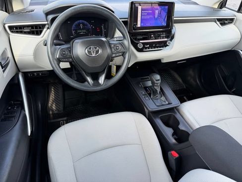 Certified 2026 Toyota Corolla Cross L FWD image 33