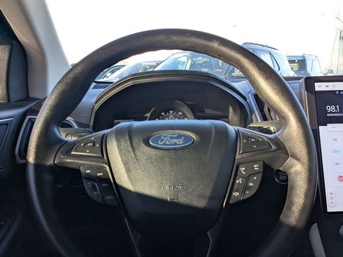 Used 2024 Ford Edge SE w/ Cargo Accessory Package image 15