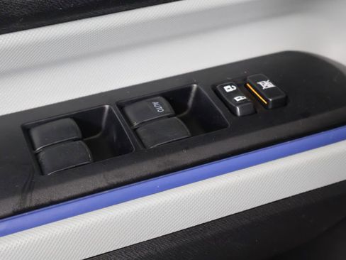 Used 2012 Toyota Prius C image 24