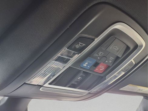 Used 2019 RAM 1500 Limited w/ Body Color Bumper Group image 19