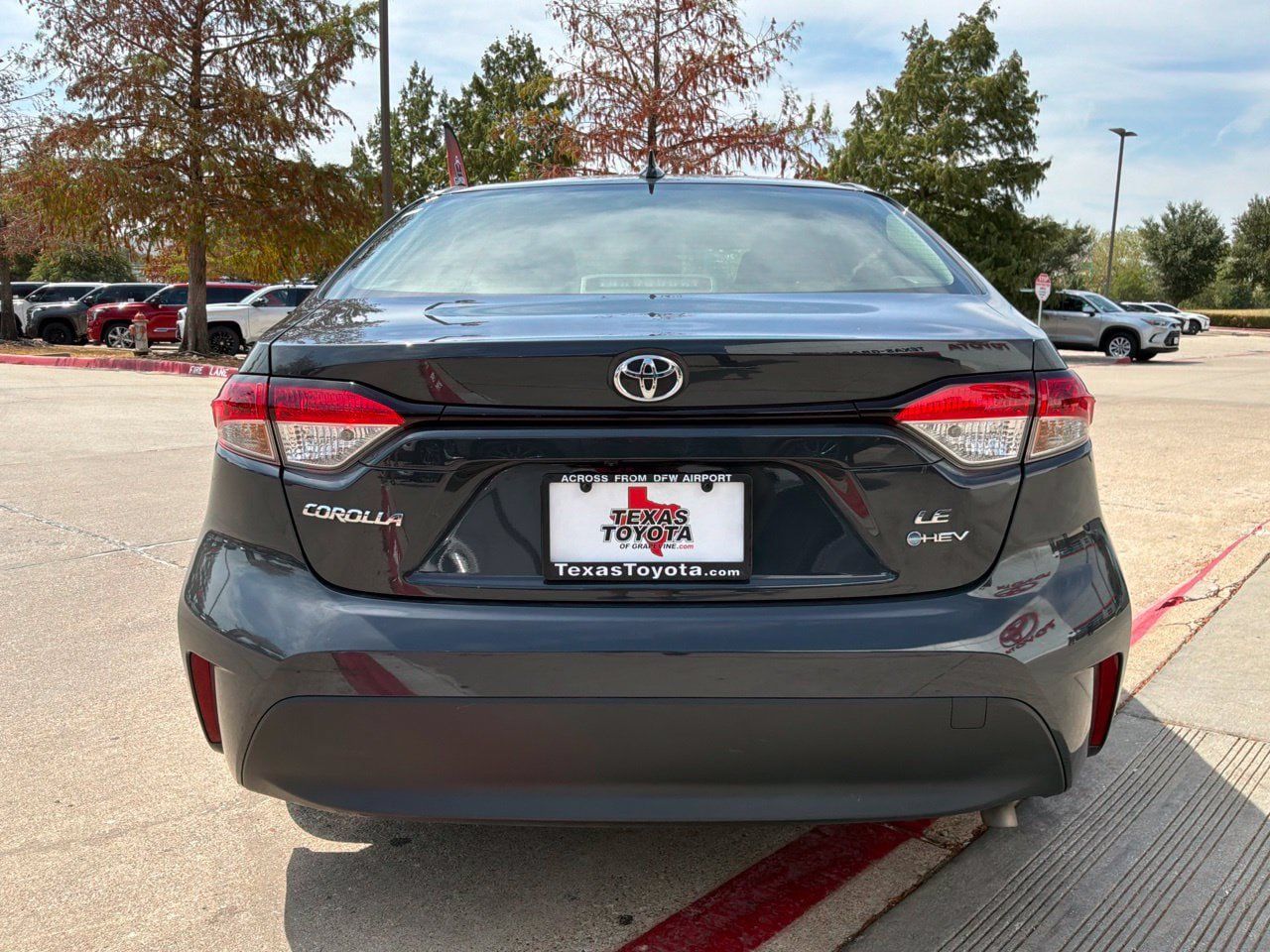 Used 2026 Toyota Corolla LE FWD image 7