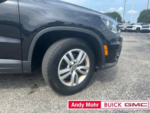 Used 2012 Volkswagen Tiguan S FWD image 41