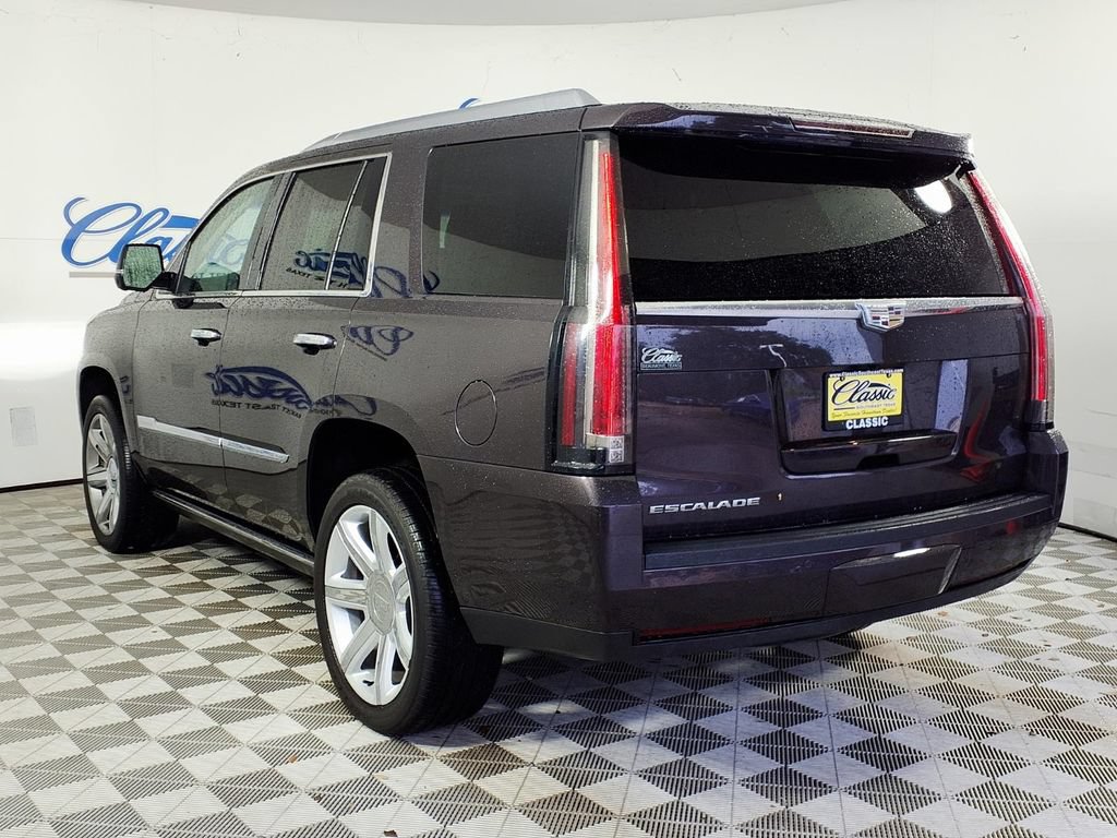 Used 2015 Cadillac Escalade Premium RWD image 2