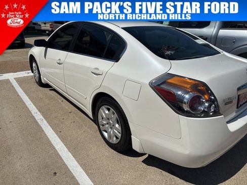 Used 2010 Nissan Altima 2.5 S image 4