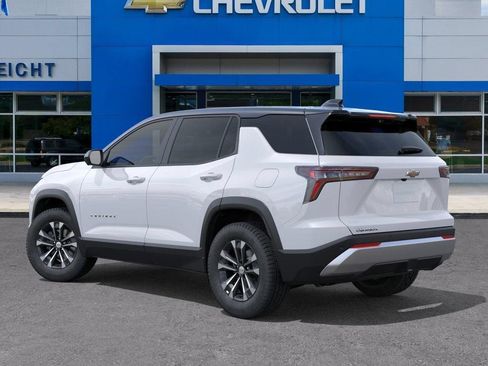 New 2027 Chevrolet Equinox LT w/ Convenience Package II FWD image 3