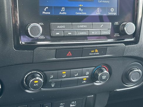 Used 2023 Nissan Frontier SV w/ Midnight Edition Package image 25