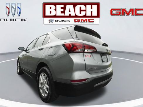 Used 2024 Chevrolet Equinox LT w/ LPO, Floor Liner Package FWD image 5