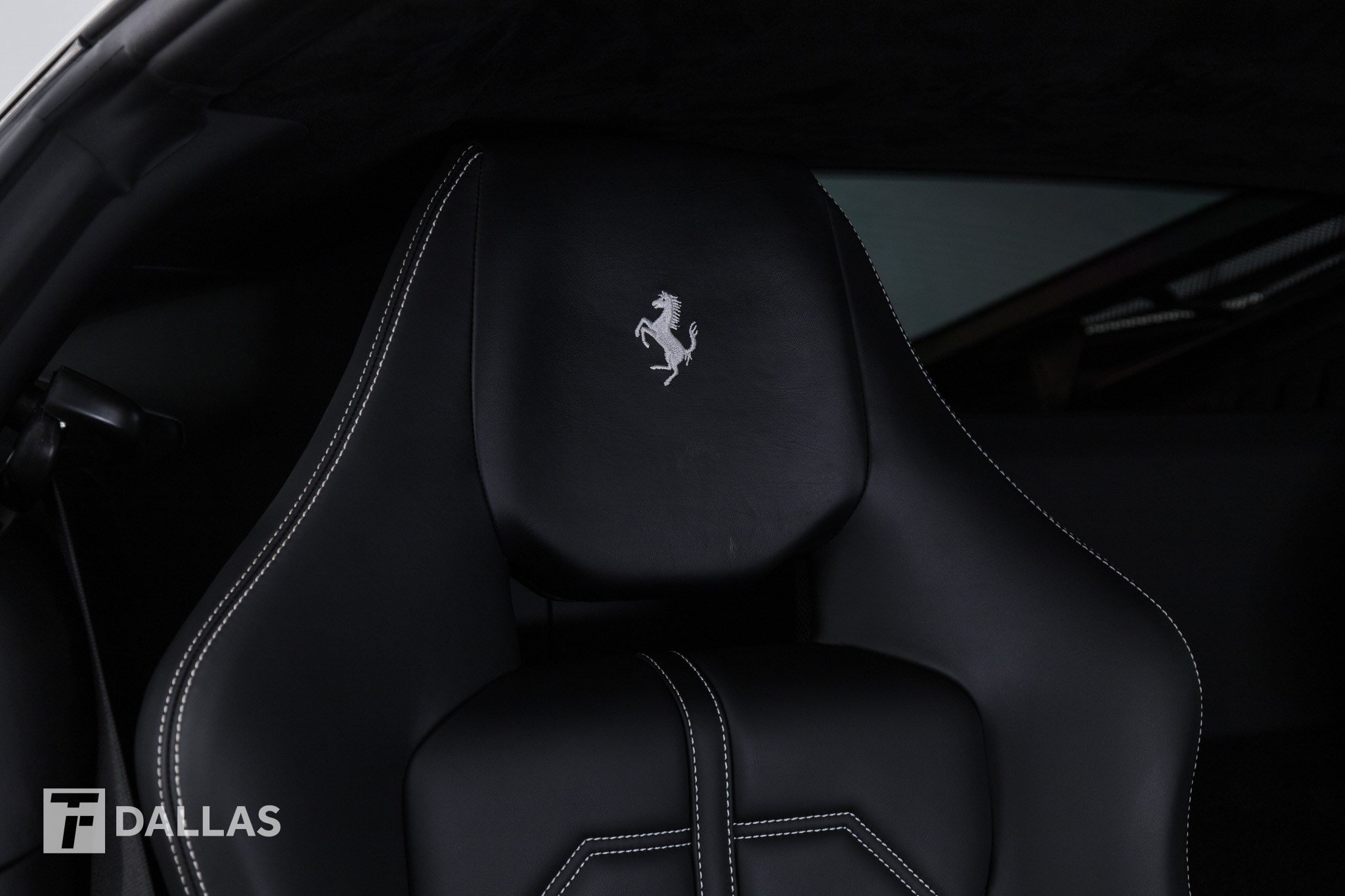 Used 2017 Ferrari 488 GTB RWD image 46