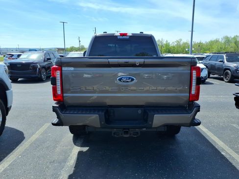 Used 2023 Ford F250 Lariat w/ Sport Appearance Package image 4