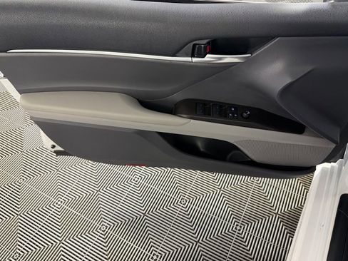 Used 2024 Toyota Camry SE w/ Audio Upgrade Package image 22