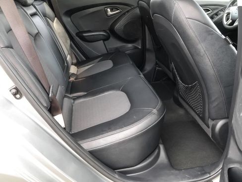 Used 2012 Hyundai Tucson GLS AWD/4WD image 32
