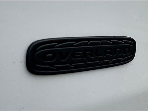 New 2026 Jeep Cherokee Overland AWD/4WD image 14