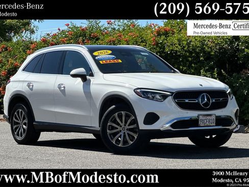 Certified 2026 Mercedes-Benz GLC 300 4MATIC image 1