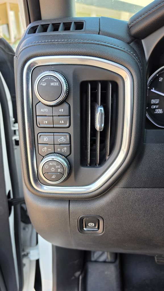 Used 2021 GMC Sierra 1500 SLT w/ SLT Premium Package AWD/4WD image 8