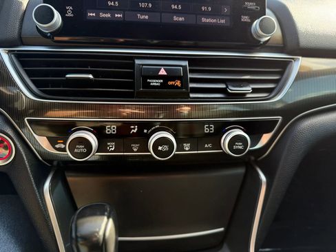 Used 2018 Honda Accord Sport image 33