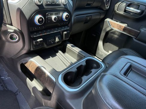 Used 2019 GMC Sierra 1500 Denali w/ Technology Package AWD/4WD image 13