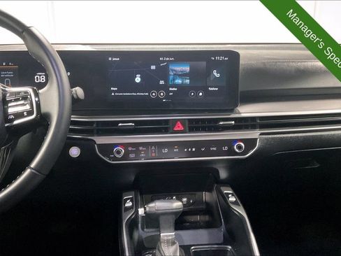 Used 2025 Kia Sorento EX w/ Panoramic Sunroof Package FWD image 7