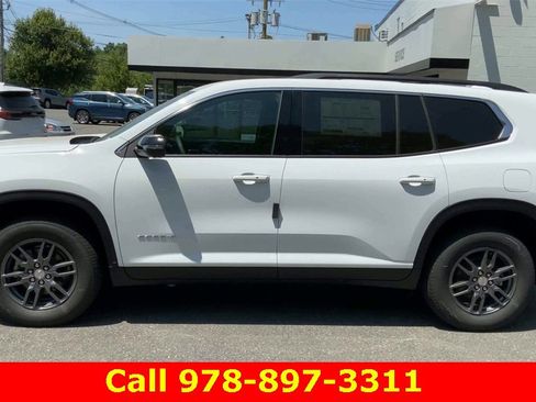 New 2025 GMC Acadia Elevation image 5