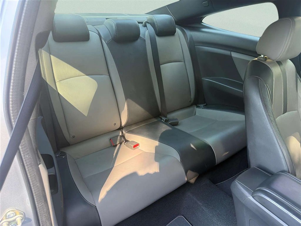 Used 2017 Honda Civic Touring image 17