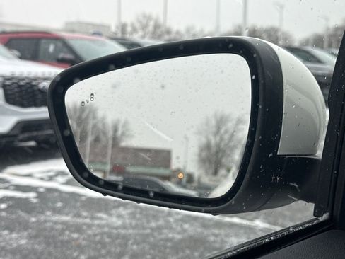 Used 2022 Ford Escape SEL image 34