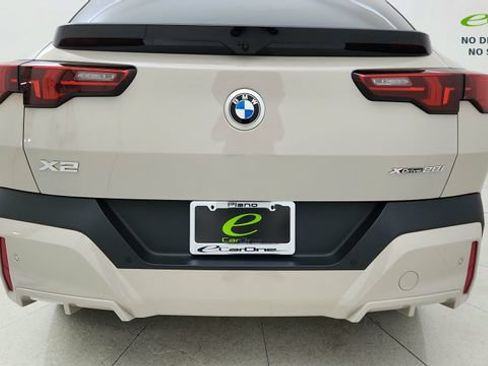 Used 2026 BMW X2 xDrive28i AWD/4WD image 12