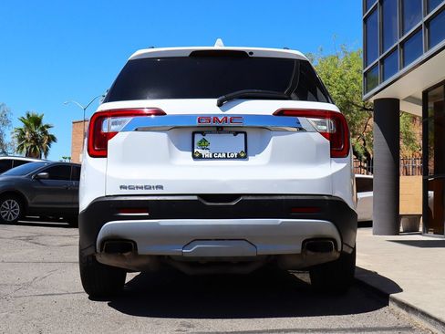 Used 2020 GMC Acadia SLT w/ LPO, Cargo Package FWD image 12