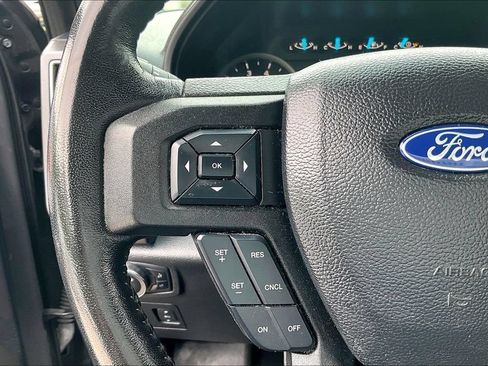 Used 2020 Ford F150 XLT w/ Equipment Group 302A Luxury AWD/4WD image 12