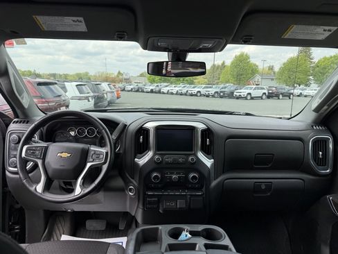 Used 2021 Chevrolet Silverado 1500 LT AWD/4WD image 20