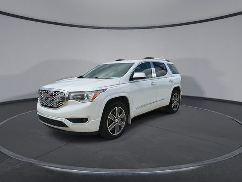 Used 2019 GMC Acadia Denali AWD/4WD image 3