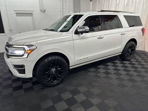 Used 2023 Ford Expedition Max Platinum AWD/4WD image 5