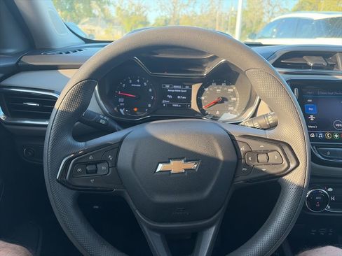 Used 2021 Chevrolet TrailBlazer LT w/ Convenience Package FWD image 15