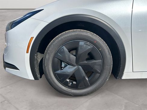 New 2026 Toyota Prius LE image 14