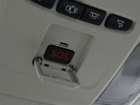 Used 2020 Toyota Corolla LE image 20